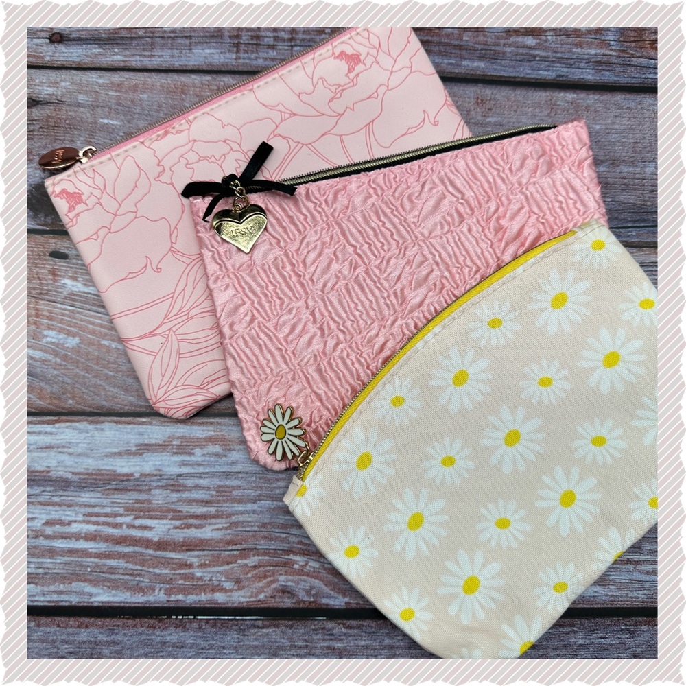 IPSY Set of 3 cosmetic makeup zipper bags NEW!